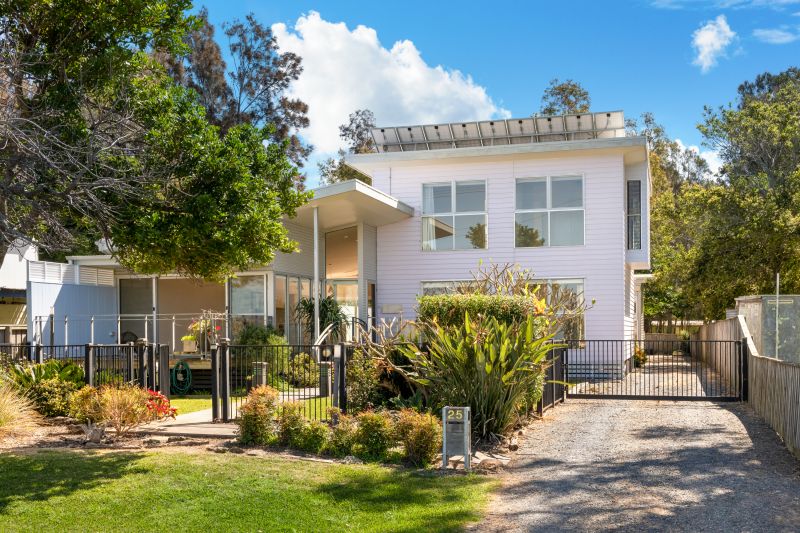 Real Estate For Sale 25 Curlew Avenue Pindimar , NSW