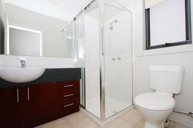 PRIME LOCATION. WALKING DISTANCE TO EPPING TRAIN STATION.