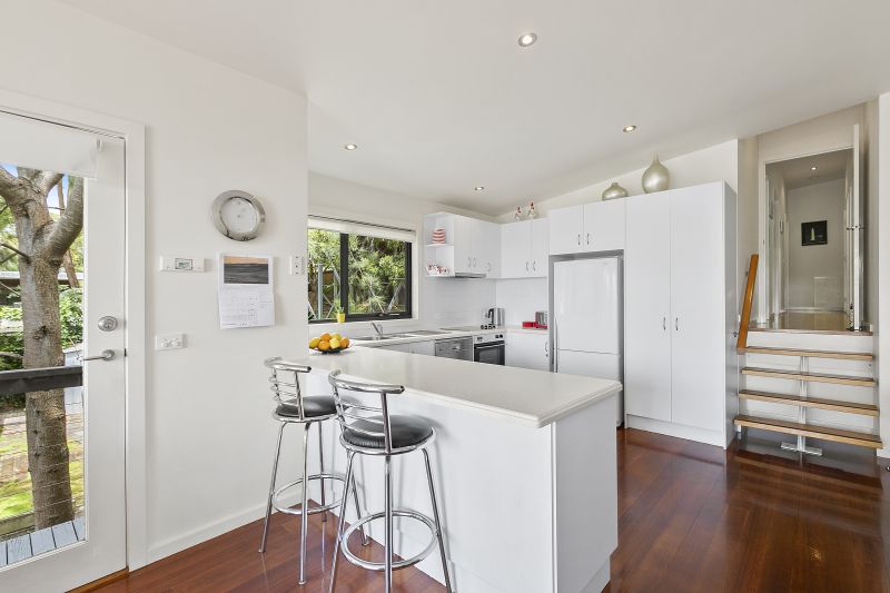 2/20 Otway Street, Lorne, VIC, Lorne - Thumbnail 2
