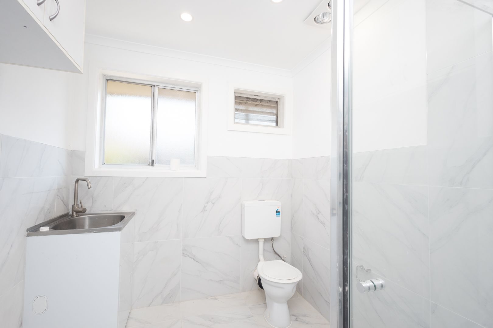 Recently Renovated 2-Bedroom Unit in Prime Location – Available for Rent