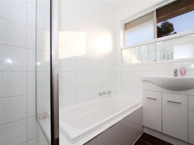 Perfectly Renovated!! Fantastic Location!!