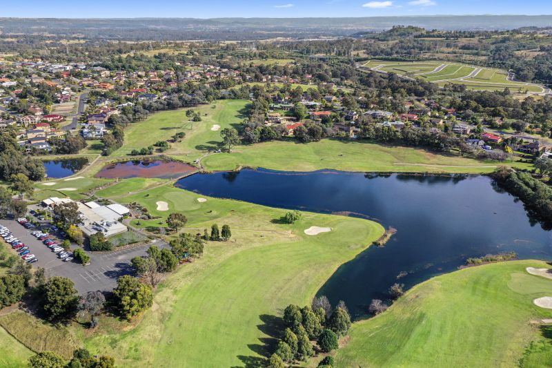 Picturesque and Premier Golf Course Estate