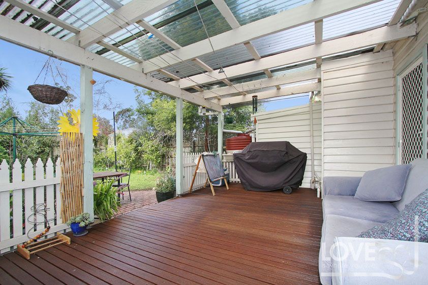SOLAR PANELS A RARE FIND ON ANY RENTAL HOME