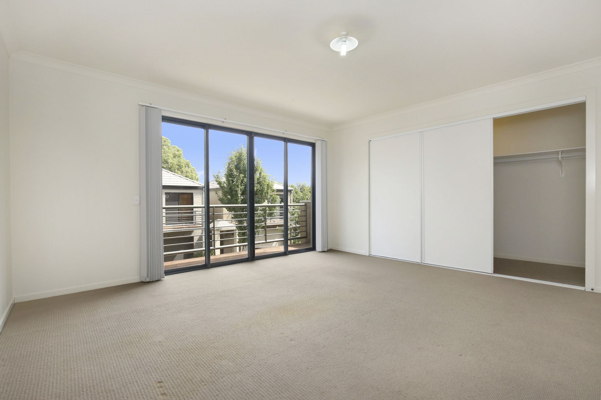 Low Maintenance Living In The Lyndarum Estate