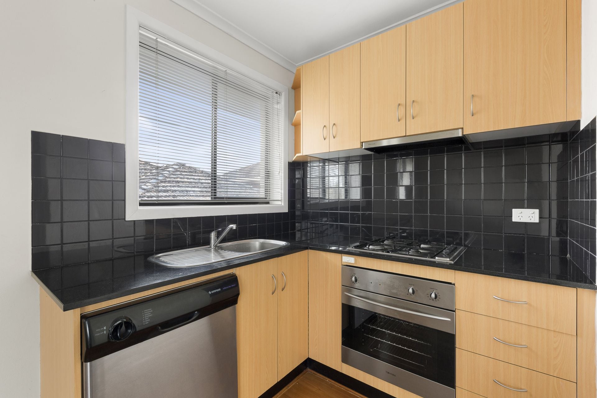 Modern Apartment in Ideal Location