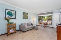 CUTE AND TIDY IN AN ATTRACTIVE LOCATION!