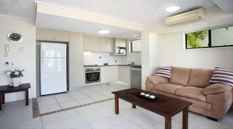 18/4 Grand Parade Kawana Island QLD, Kawana Island - Thumbnail 3