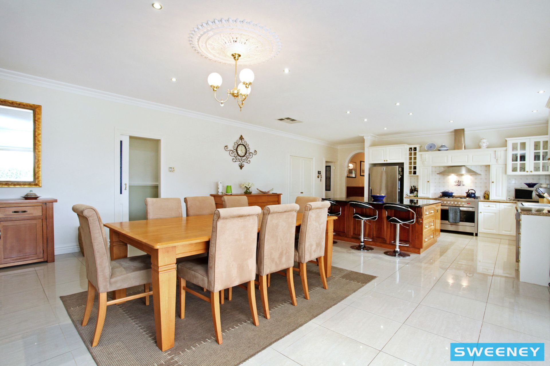 1 Barlow Close, Caroline Springs - Thumbnail 5