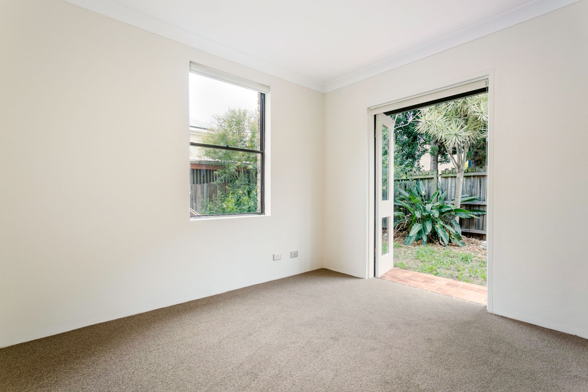 Beautifully Renovated Three Bedroom Townhouse - One Week Free Rent