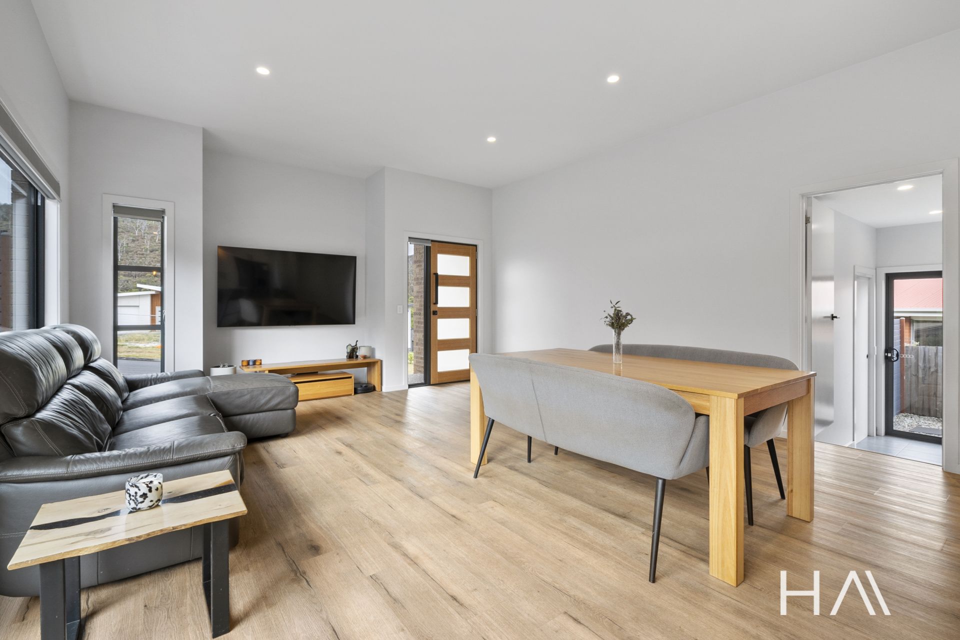 5 Hillmorton Road Lindisfarne, Lindisfarne - Thumbnail 7