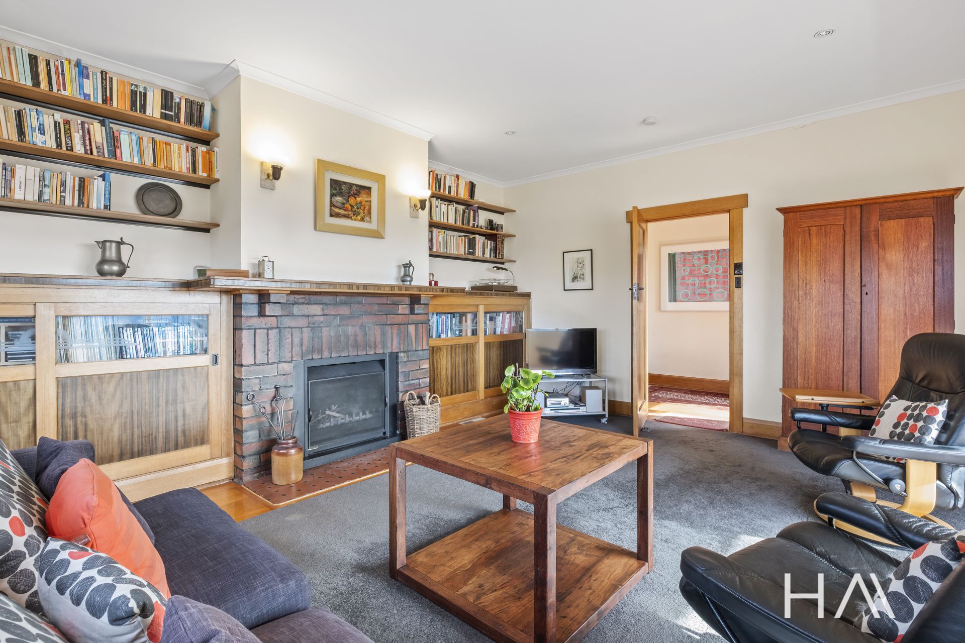 13 Waverley Avenue Lenah Valley, Lenah Valley - Thumbnail 5