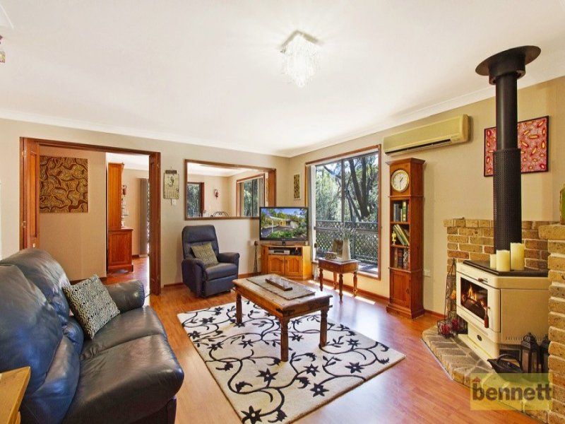 186 Lieutenant Bowen Drive, Bowen Mountain - Thumbnail 2
