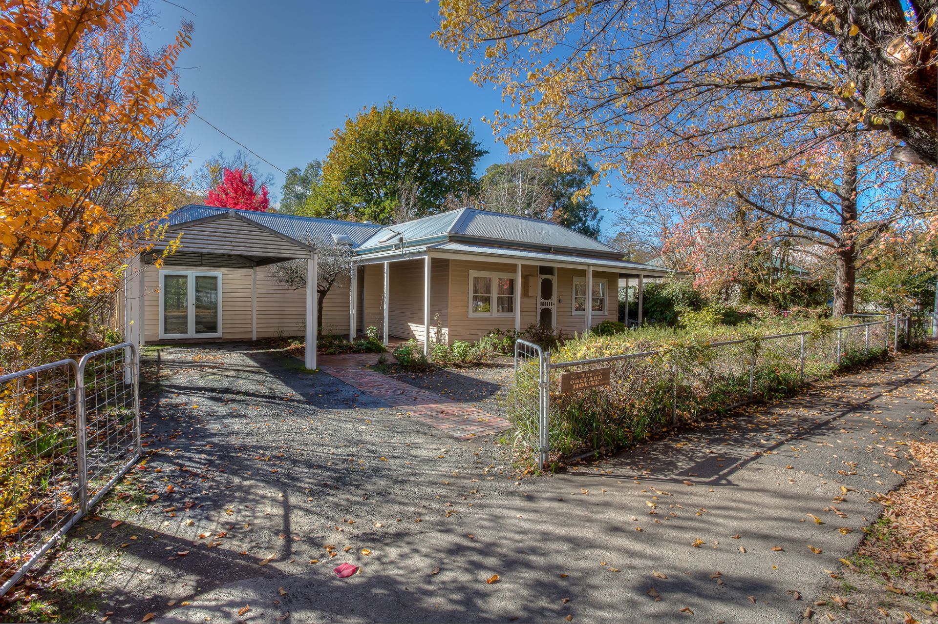 15 Cobden Street, Bright Dickens Real Estate