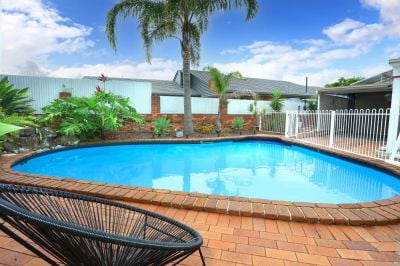 Helensvale 19 Latrobe Avenue