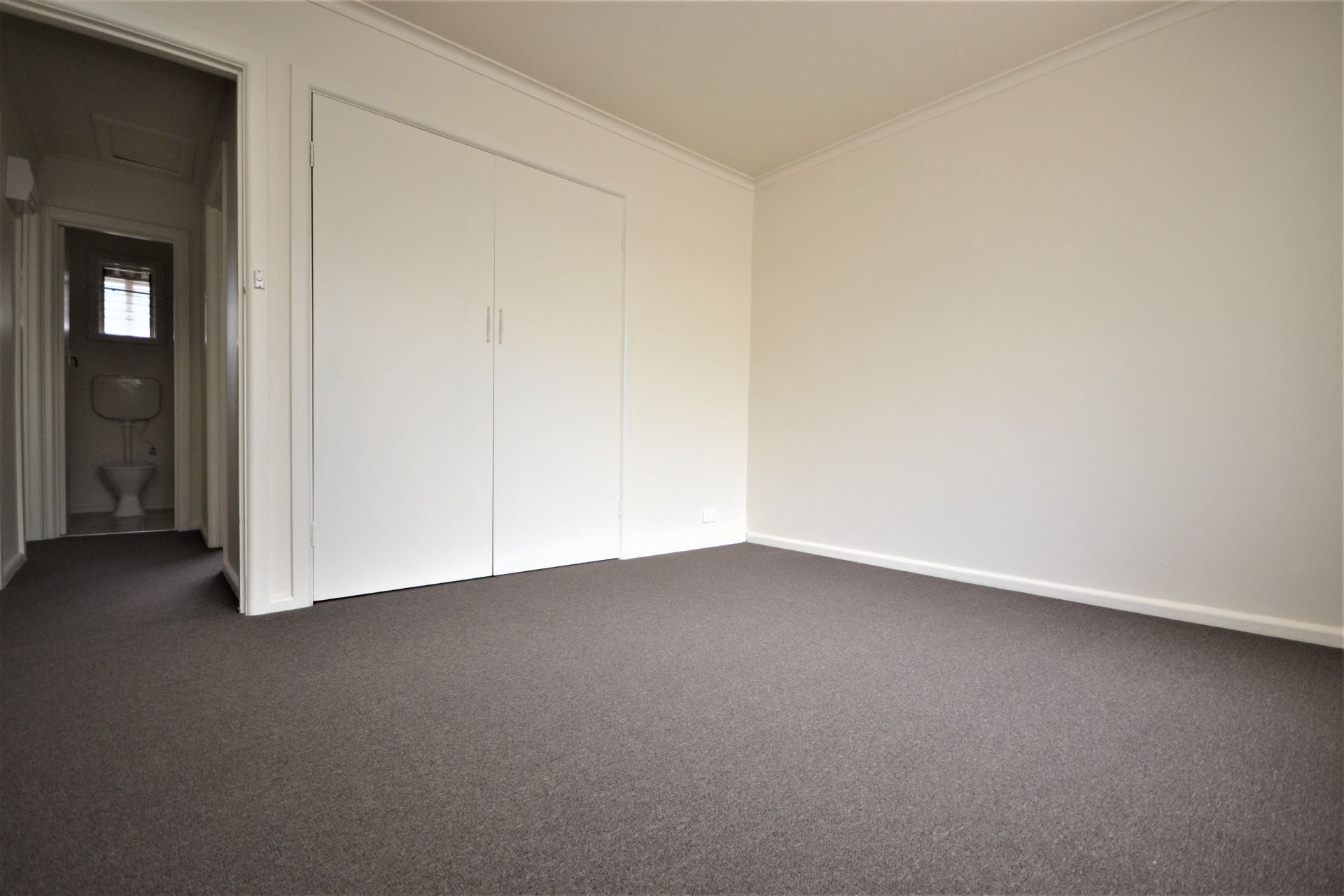 LIGHT BRIGHT AND SPACIOUS