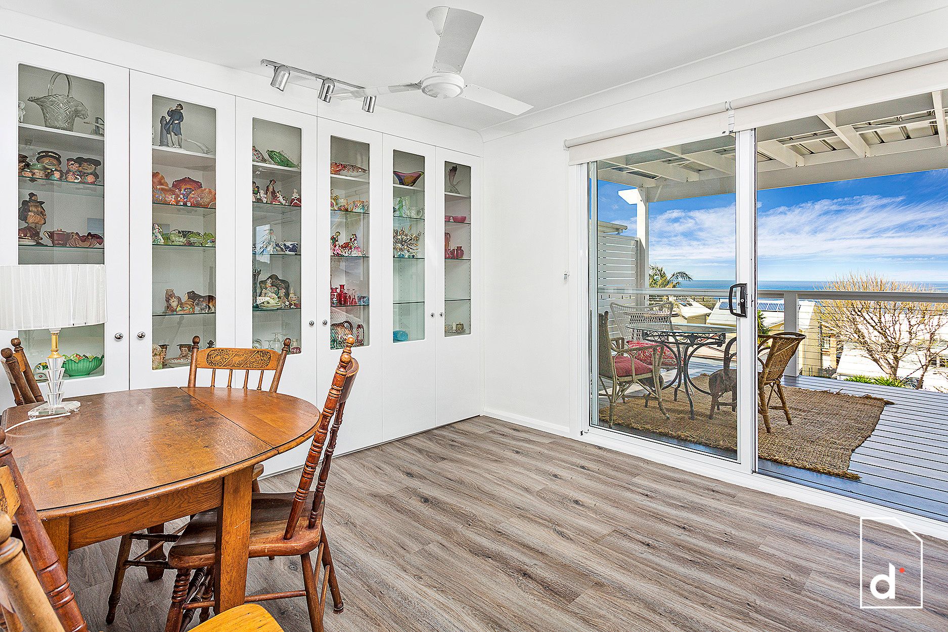 Sold property 1600000 for 12 Railway Terrace Scarborough , NSW 2515