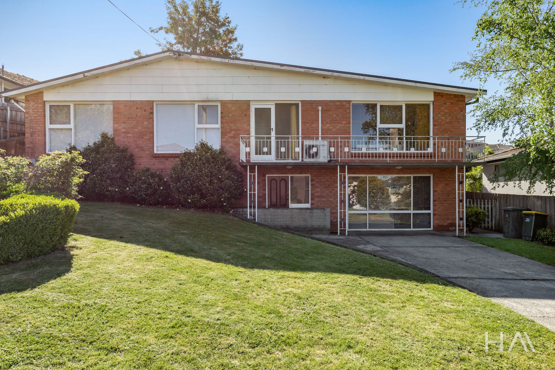 12 Pitten Crief Riverside, Riverside - Thumbnail 2