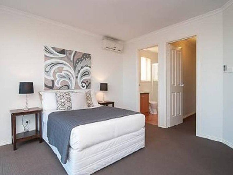 2/4 Upton Street, Altona - Thumbnail 7