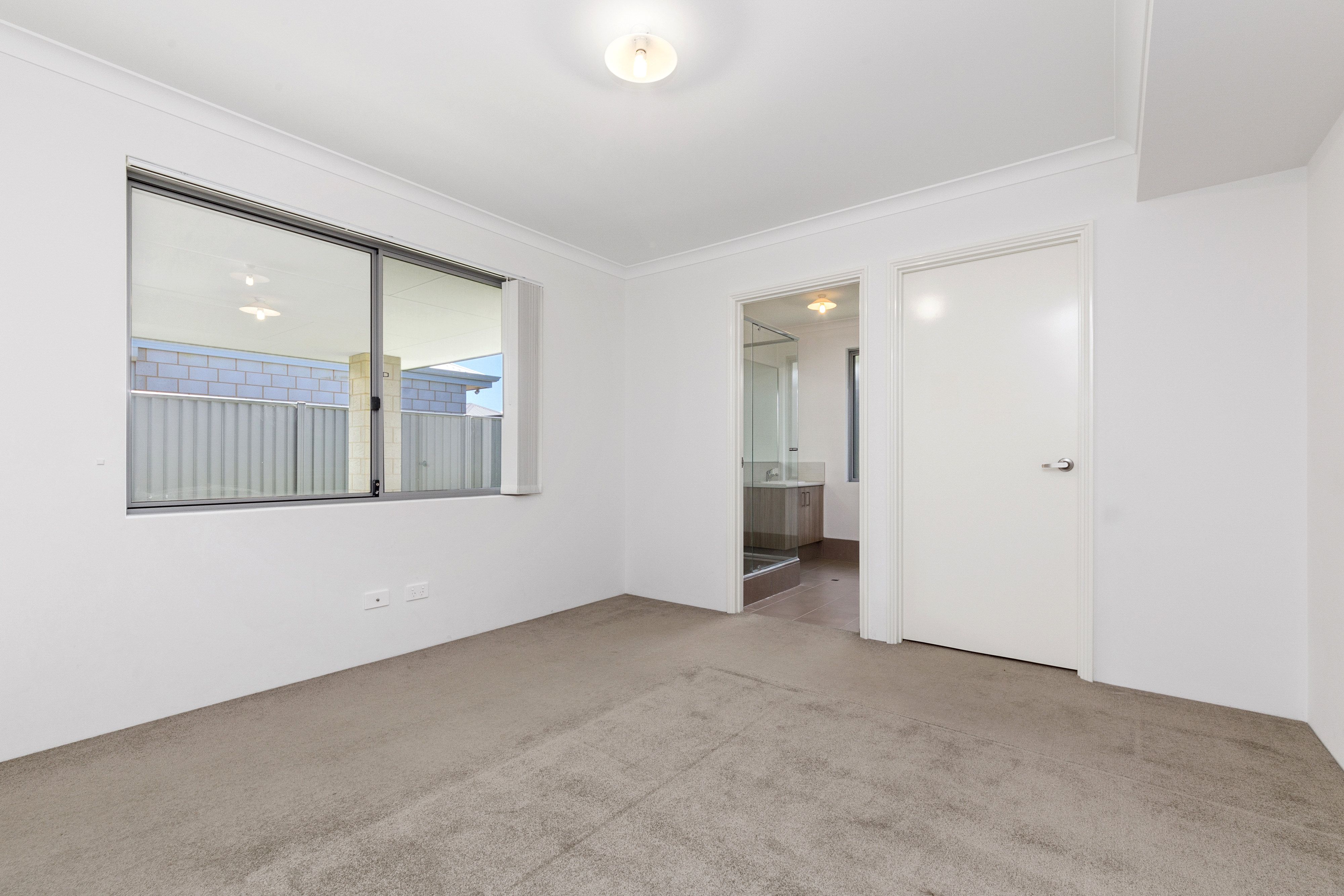 Real Estate For Sale 8 Abercrombie Entrance Harrisdale , WA