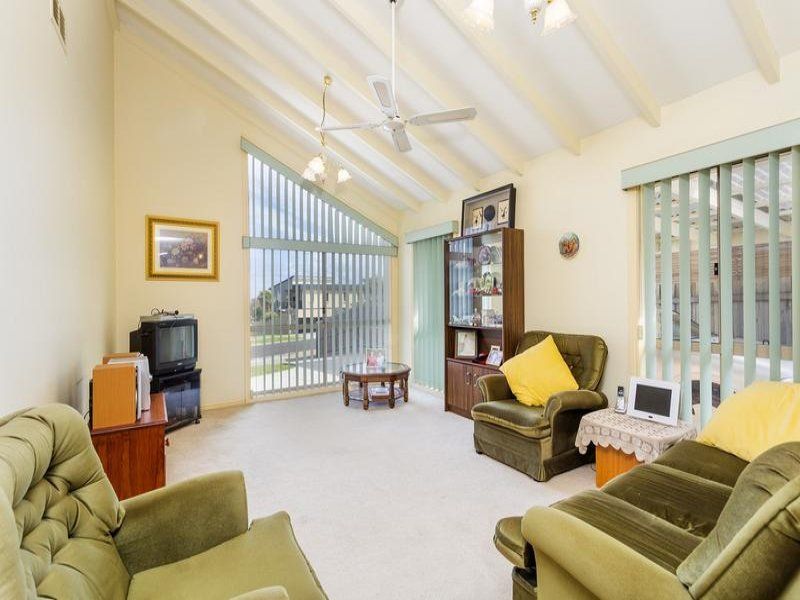 18 Canis Crescent OCEAN GROVE VIC, Ocean Grove - Thumbnail 7