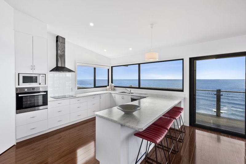 15 Iluka Avenue, Wye River, VIC, Wye River - Thumbnail 8