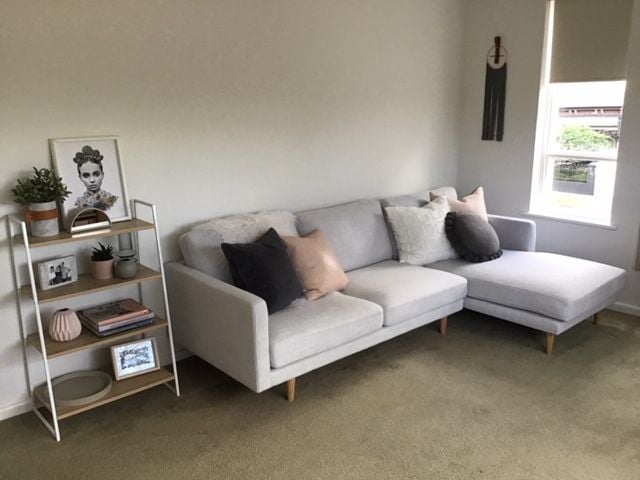 Spacious, light & bright
