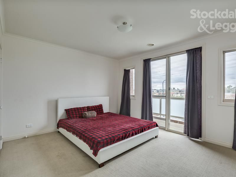 32 Serenity Way SOUTH MORANG, South Morang - Thumbnail 8