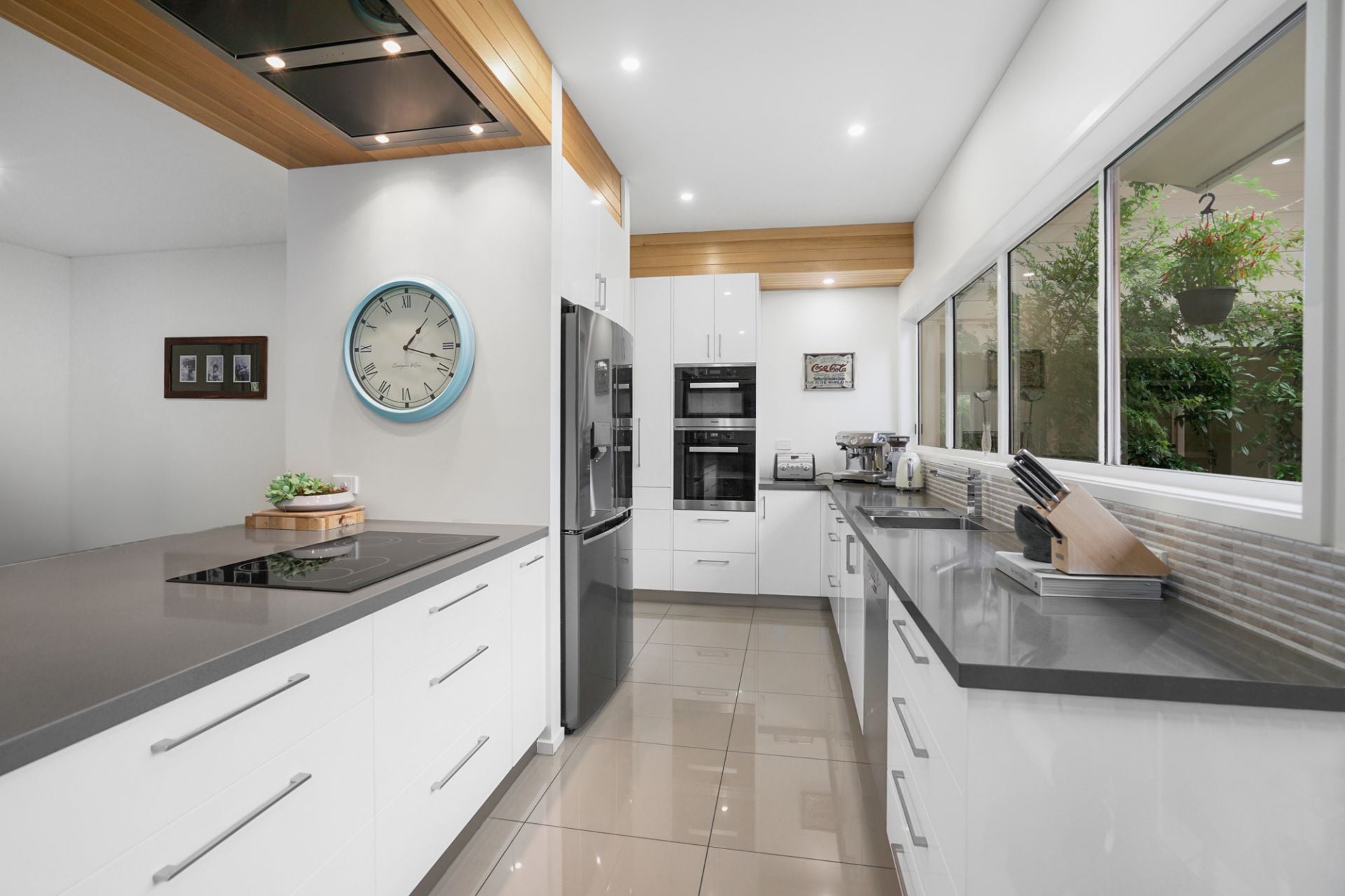 17 St Glens  Way, Lake Gardens, Lake Gardens - Thumbnail 7