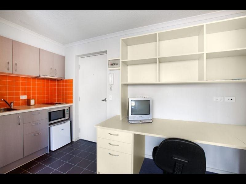 12/15 Hawthorn Road, Caulfield - Thumbnail 3