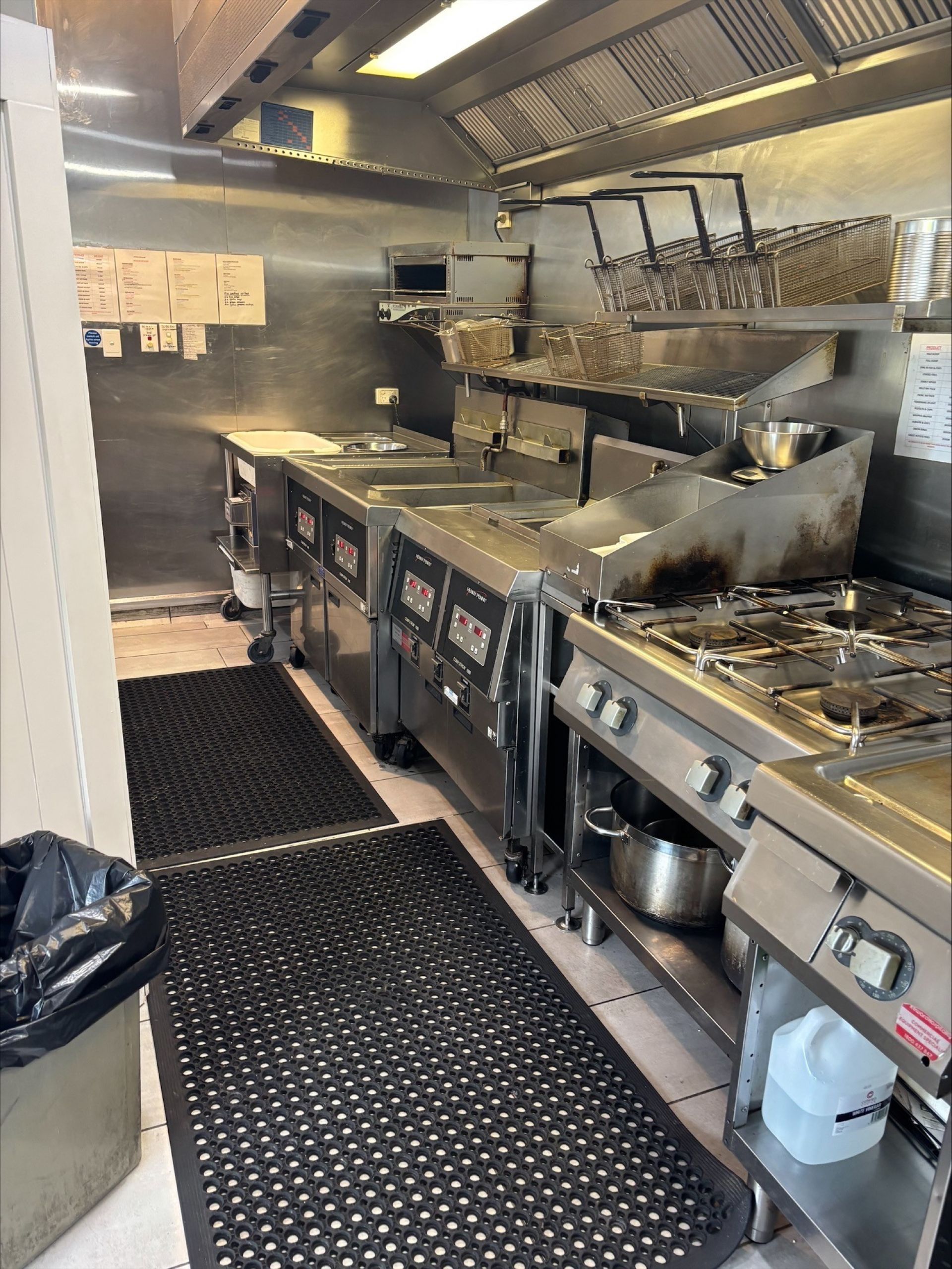 Shop 1 & 2/4 Arcadia Road, Nelly Bay