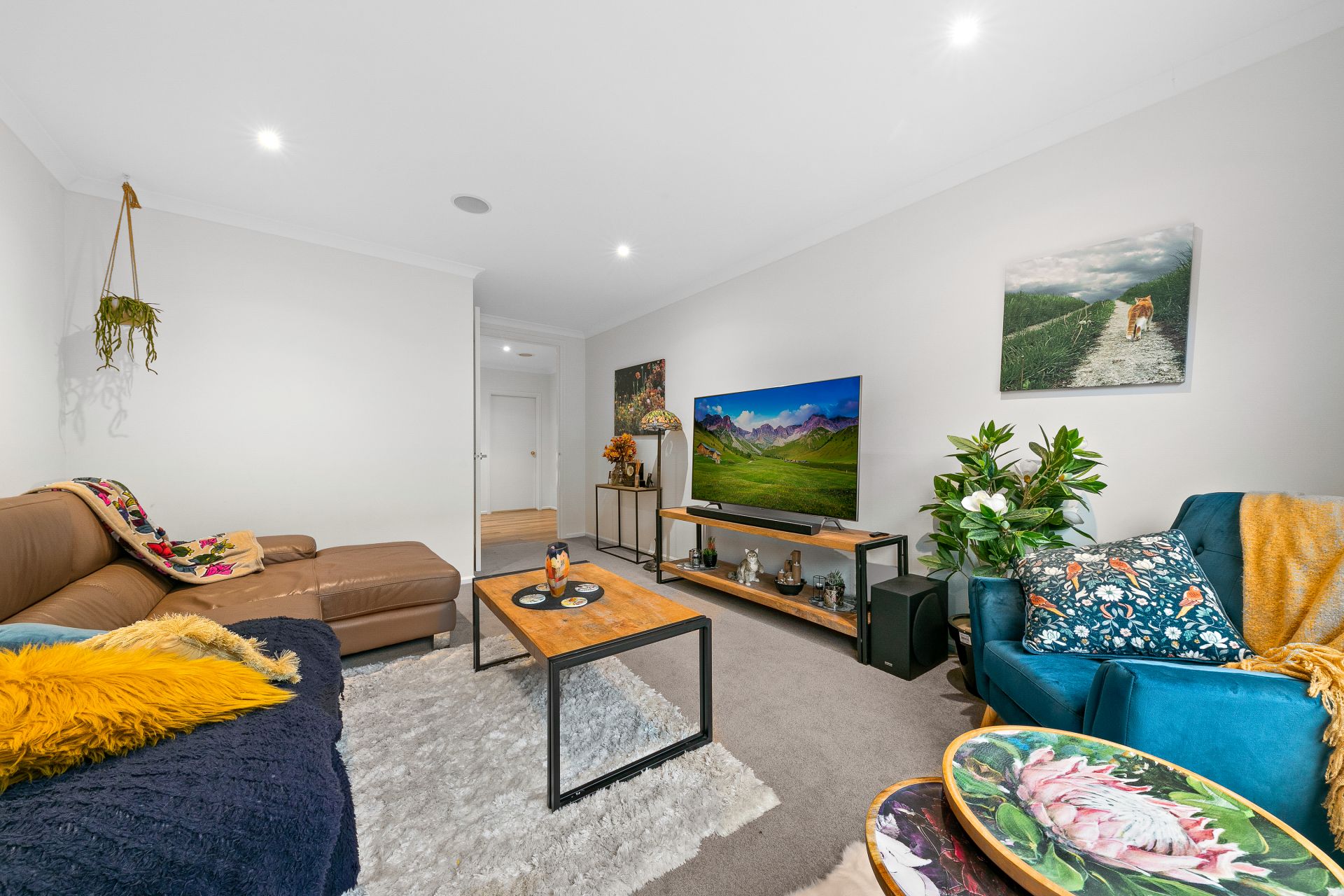 11 Petworth Rise, Officer OBrien Real Estate