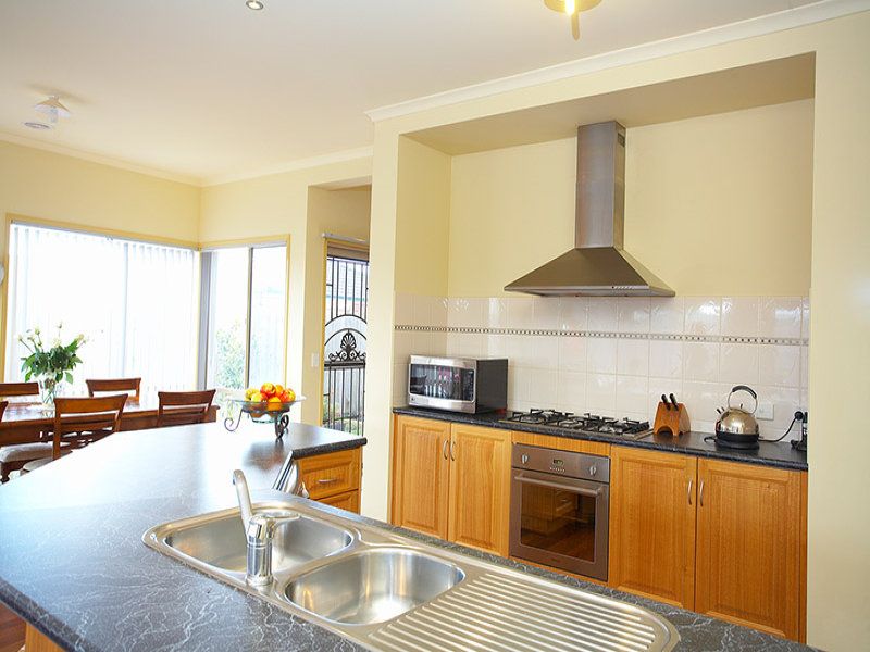 15 Anchorage Street, Point Cook - Thumbnail 8