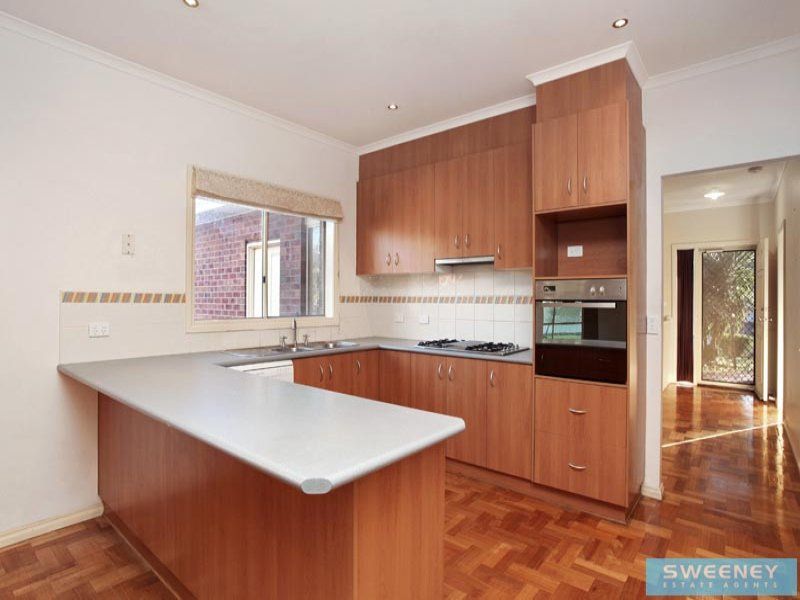 18 Claretown Avenue, Caroline Springs - Thumbnail 3