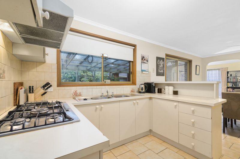 27 Mcleod Drive, Bacchus Marsh - Thumbnail 8