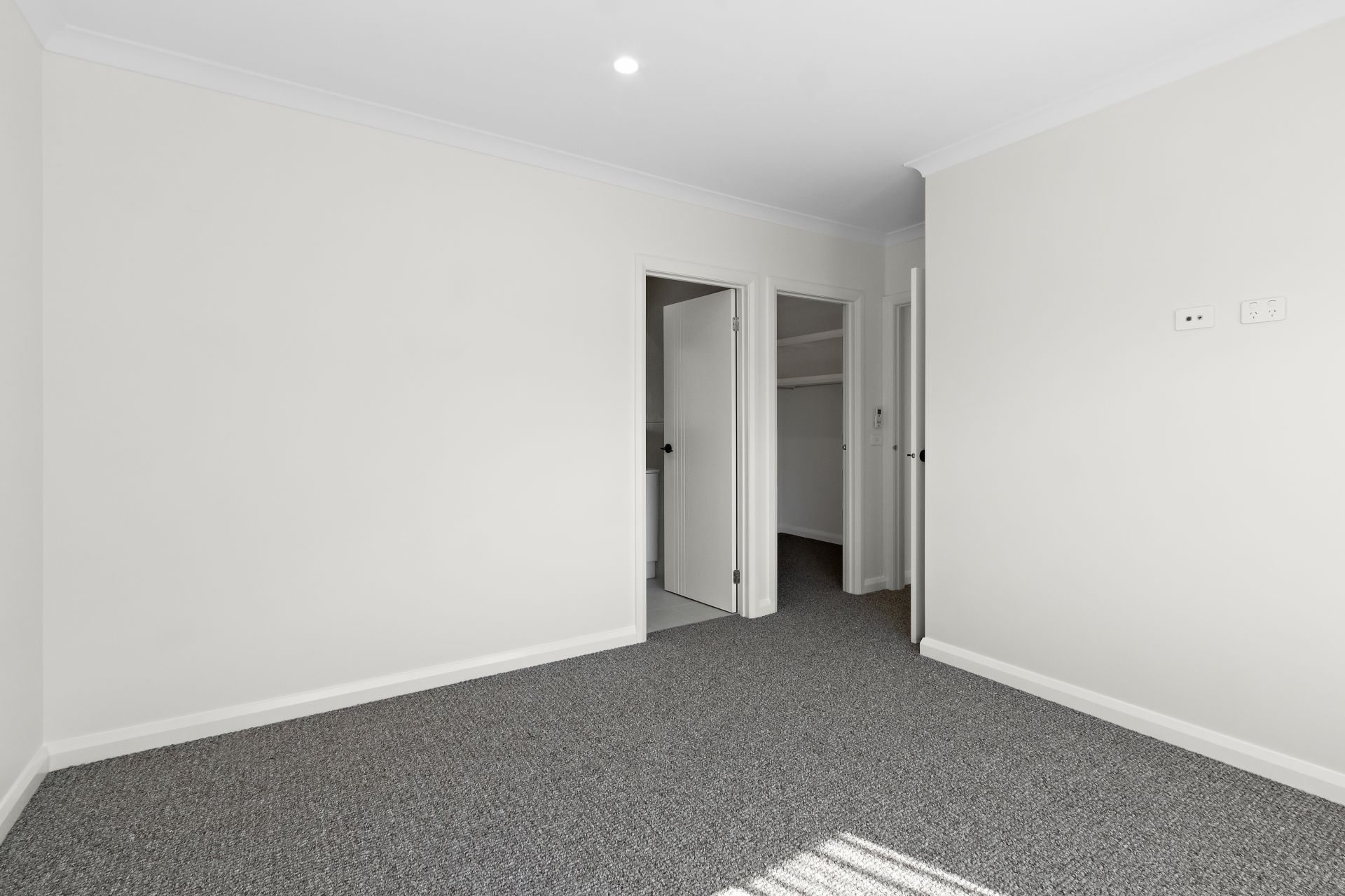 BRAND NEW HOME IN THE HEART OF BUNDOORA