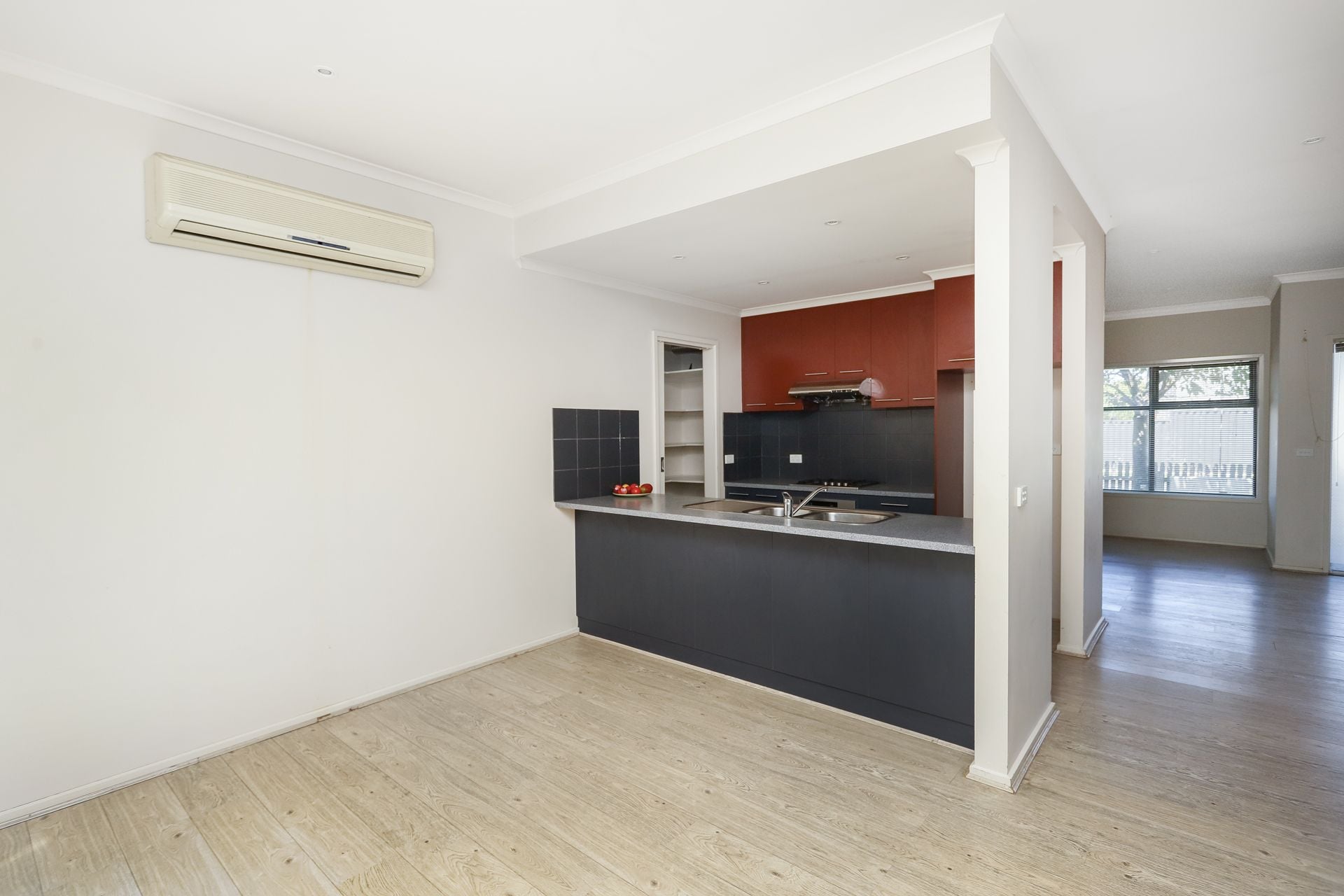 1/6-8 Brunel Street South Kingsville VIC, South Kingsville - Thumbnail 5