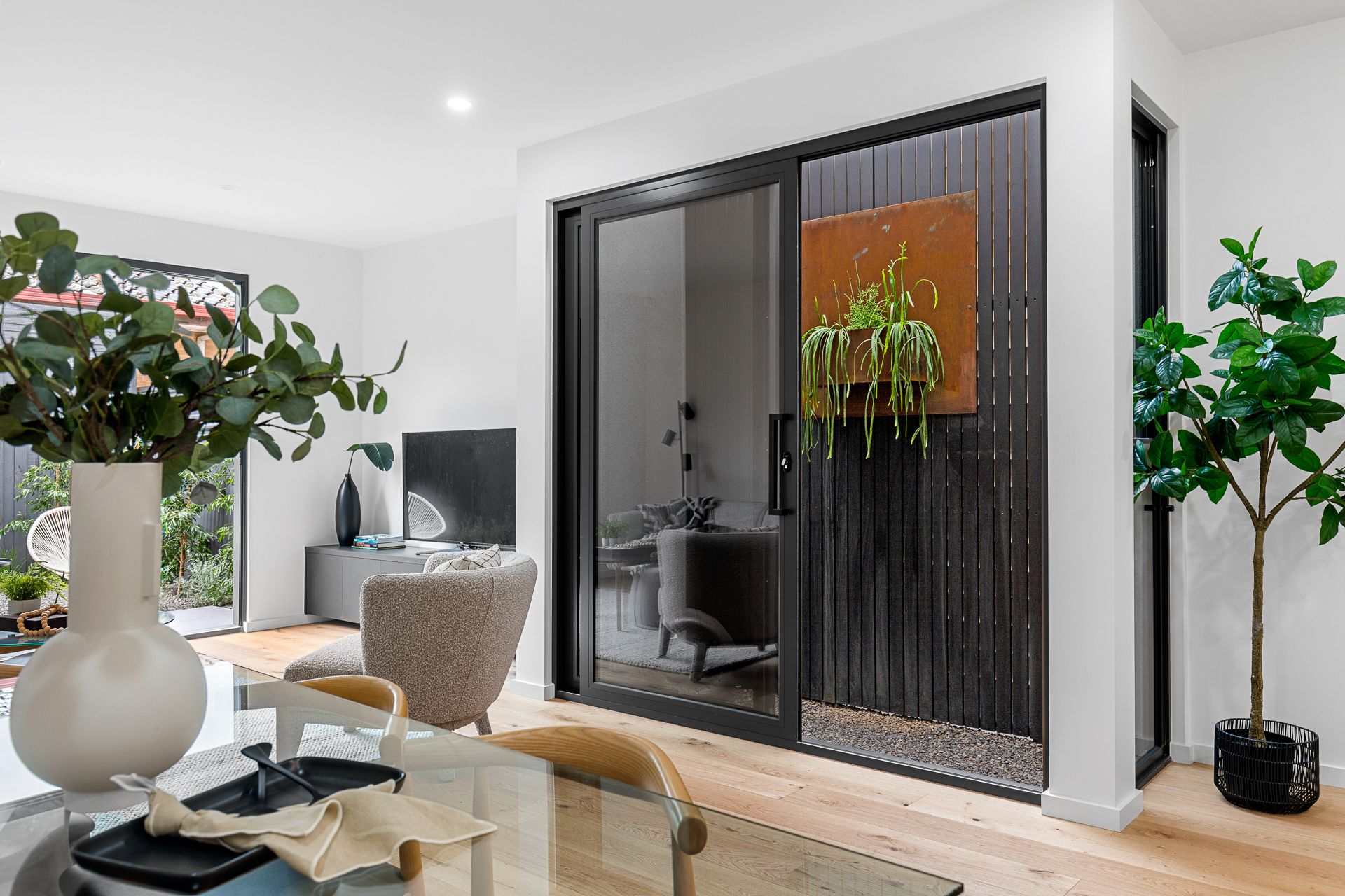 6 Pole Street, Seddon - Thumbnail 8