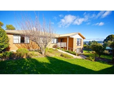 4
 
 
 
  
 
 
 2
 
 
 
  
 
 
 2
 
 
 
 
 
 
 
 16 Park Drive, AMBLESIDE TAS 7310, Ambleside - Thumbnail 2