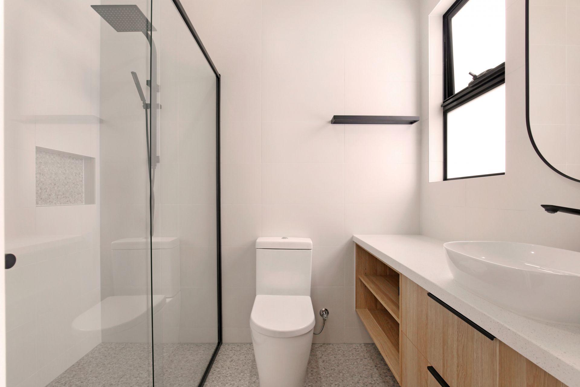 BRAND NEW 3 Bed townhouse in convenient location !! Private Viewings are welcome