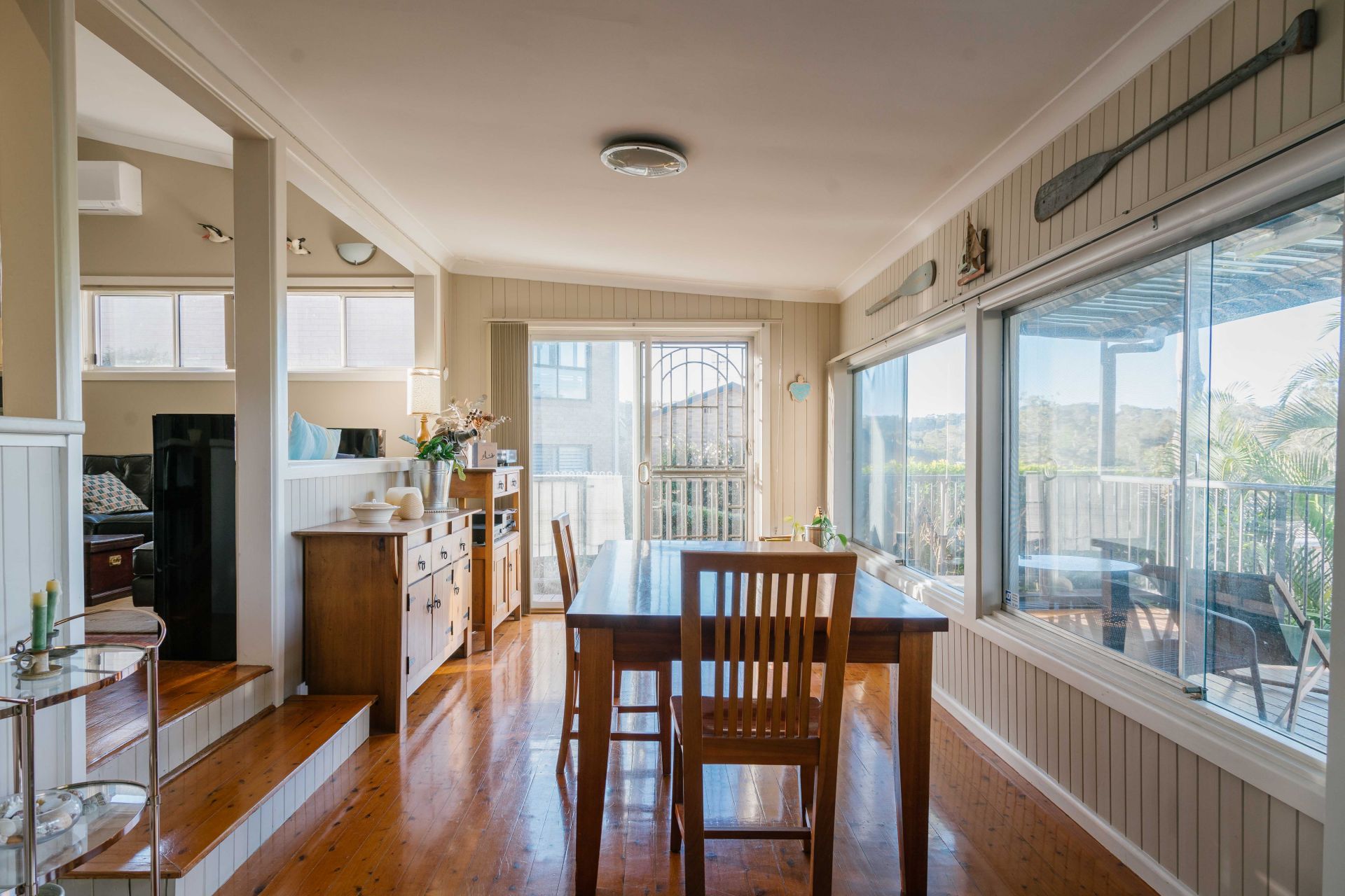 Real Estate For Sale 305 The Round Drive Avoca Beach , NSW