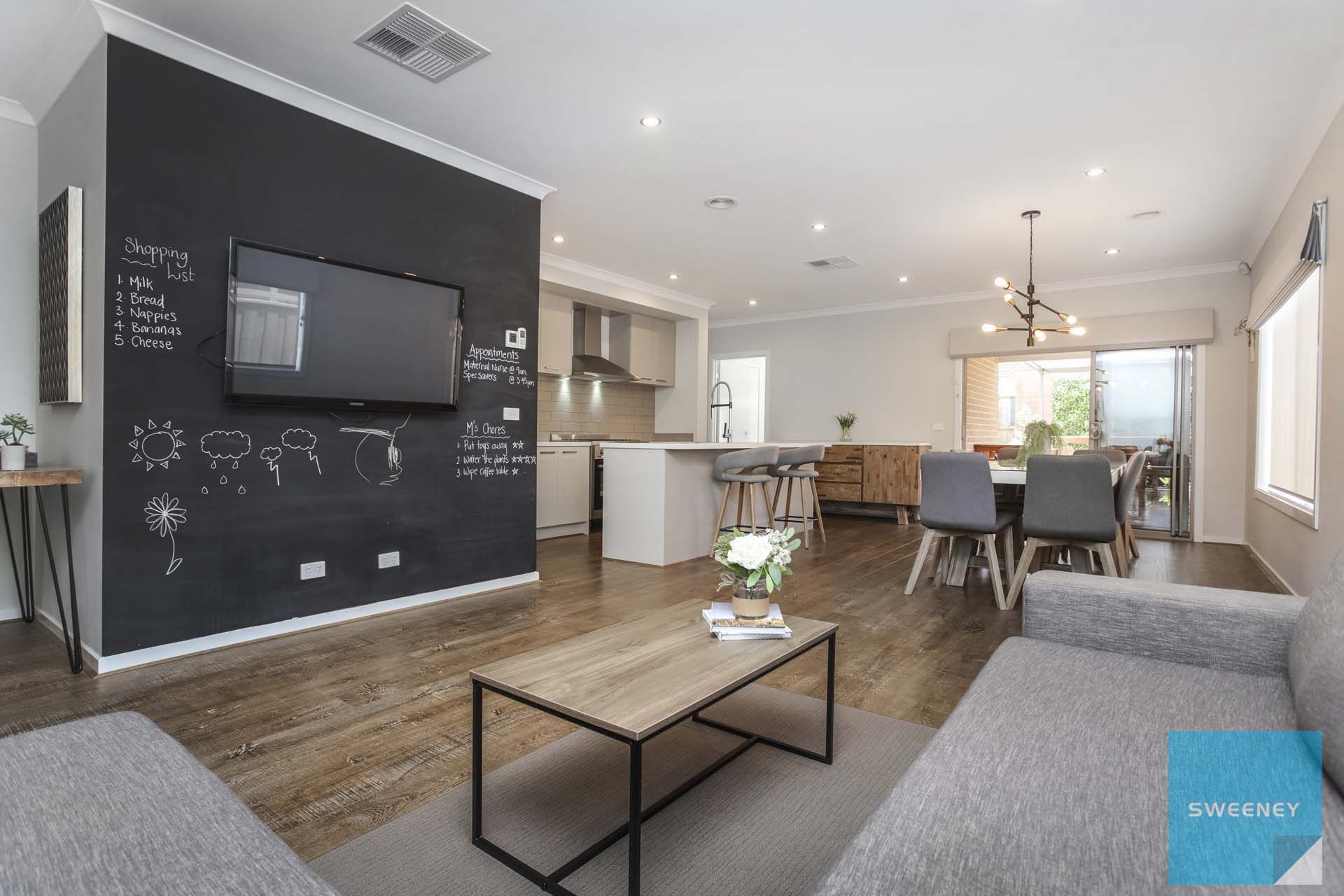24 Eaglecrest Avenue, Fraser Rise - Thumbnail 4