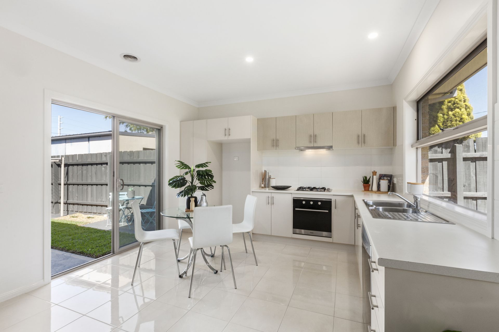 Real Estate For Lease 1/49 Peppercorn Parade Epping , VIC