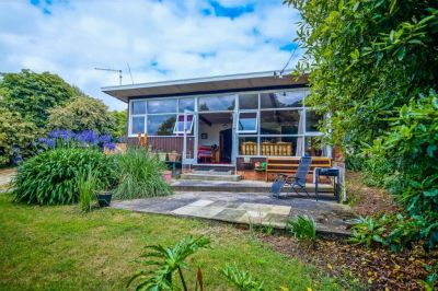 23 Hawley Esplanade, Hawley Beach, Hawley Beach - Thumbnail 2