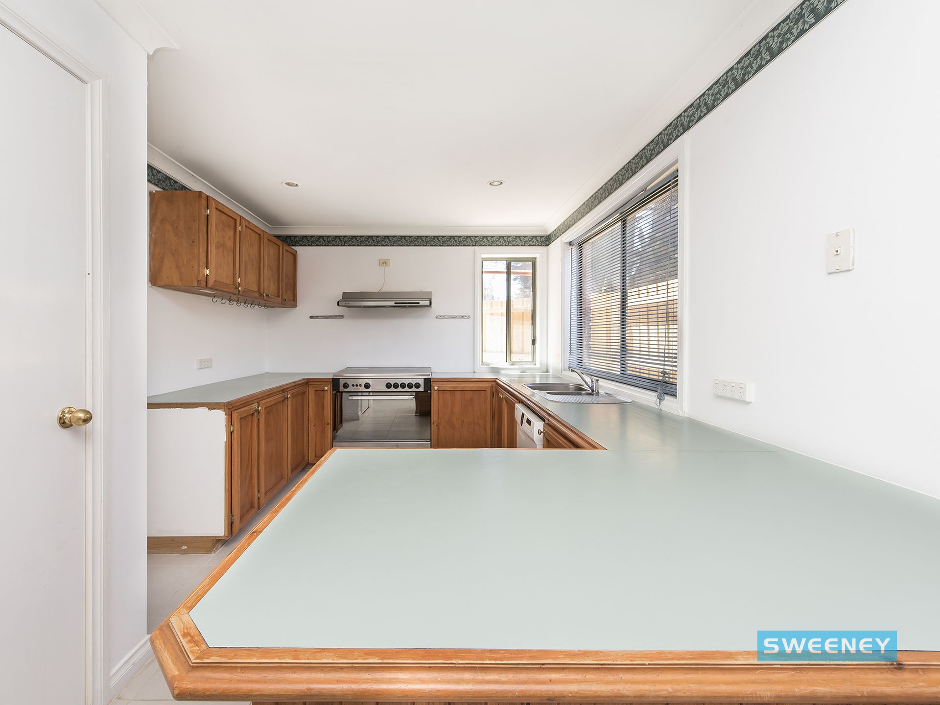 1/81 Simpson Street, Ballan - Thumbnail 3