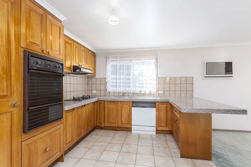 2/21 O'Shannassy Street, Essendon North - Thumbnail 3