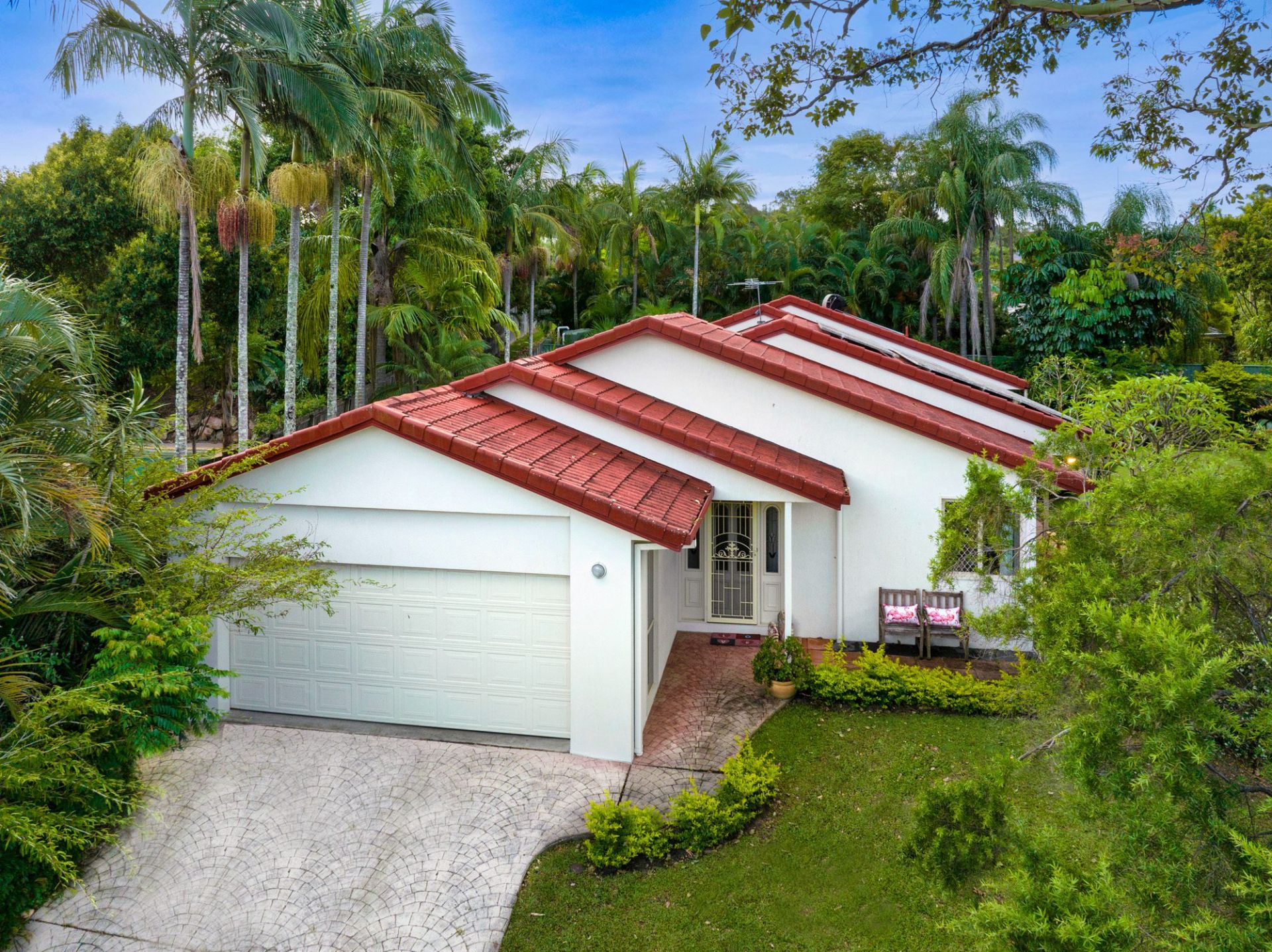 25 Moody Court, Parkwood - Thumbnail 2