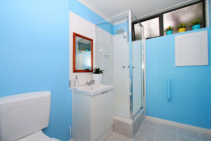 BRIGHT AND FRESH IN A CONVENIENT LOCATION