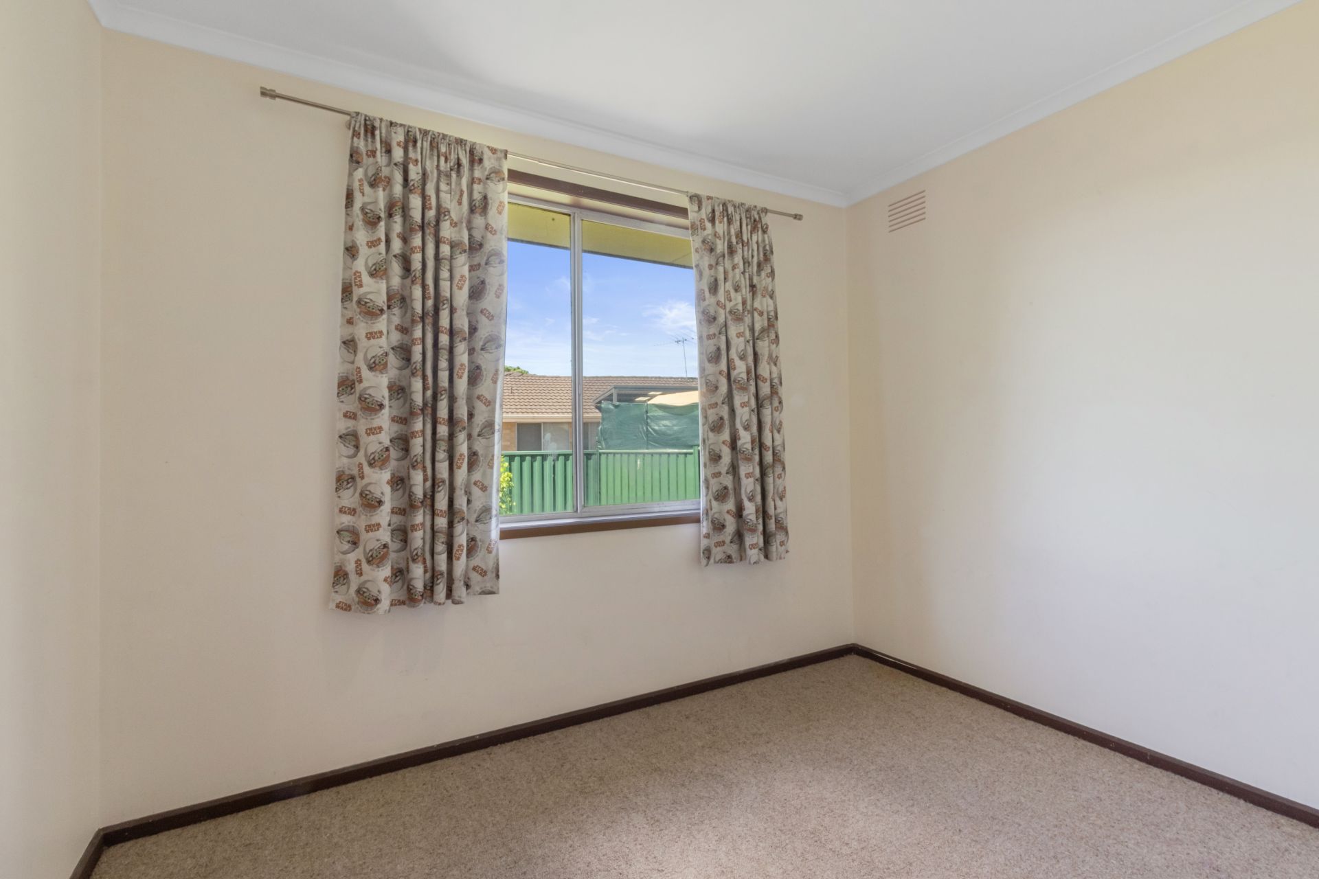 Real Estate For Sale 3 Brownlow Crescent Epping , VIC