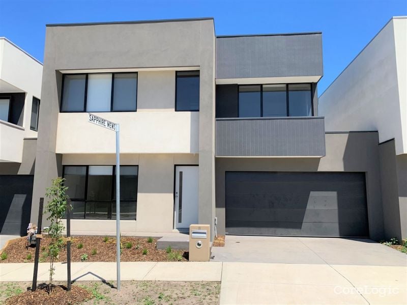 8 Regatta Drive, Craigieburn