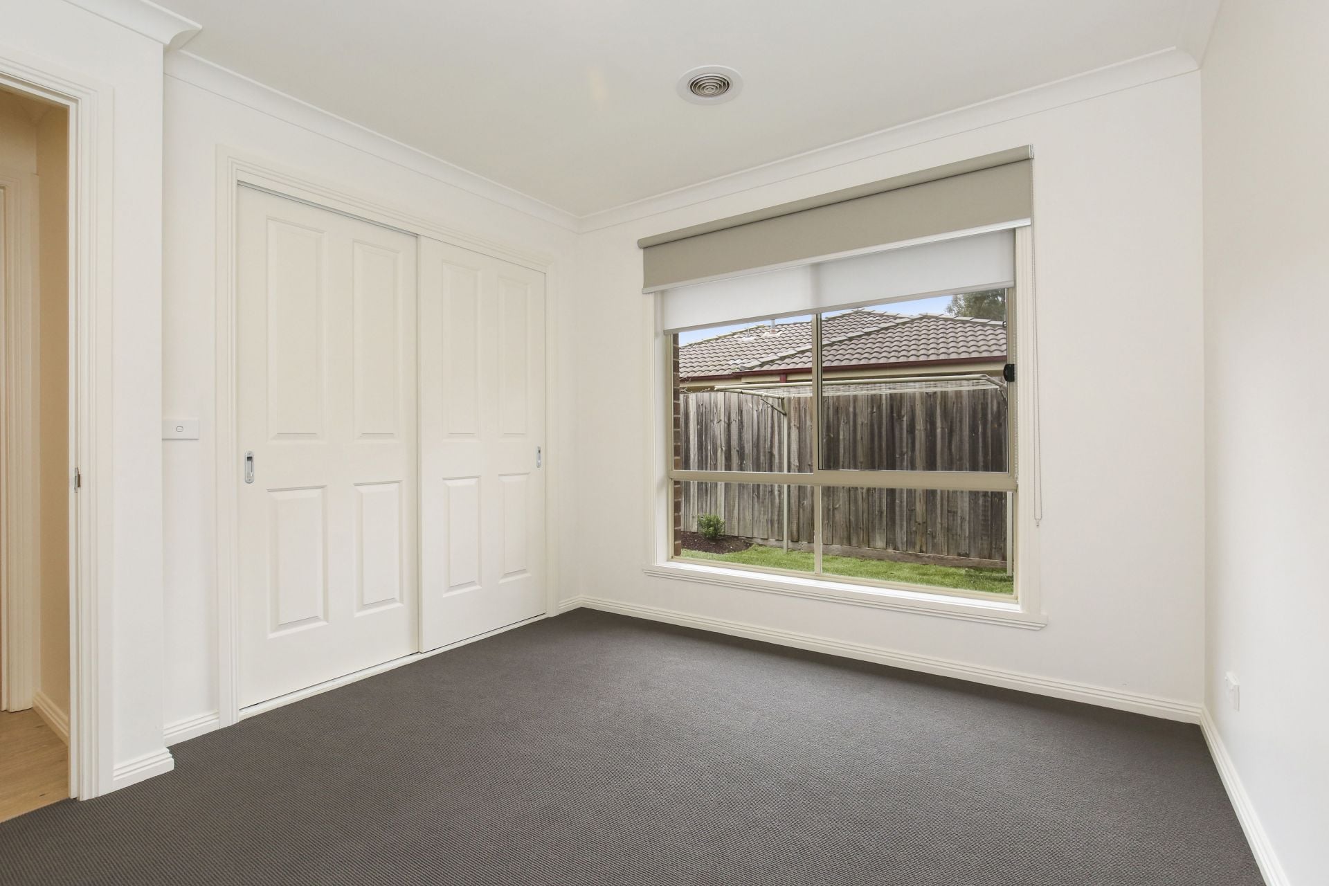 Modern 3 Bedroom Unit!